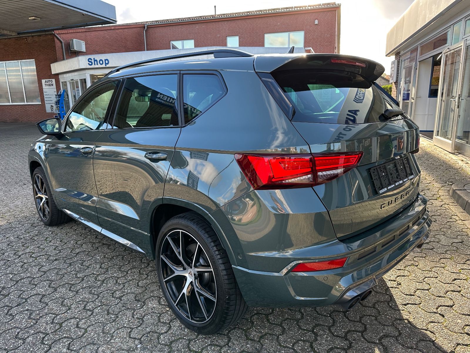 Fahrzeugabbildung CUPRA Ateca 2.0 TSI VZ 4Drive Pano/Navi/ACC/DCC/360°
