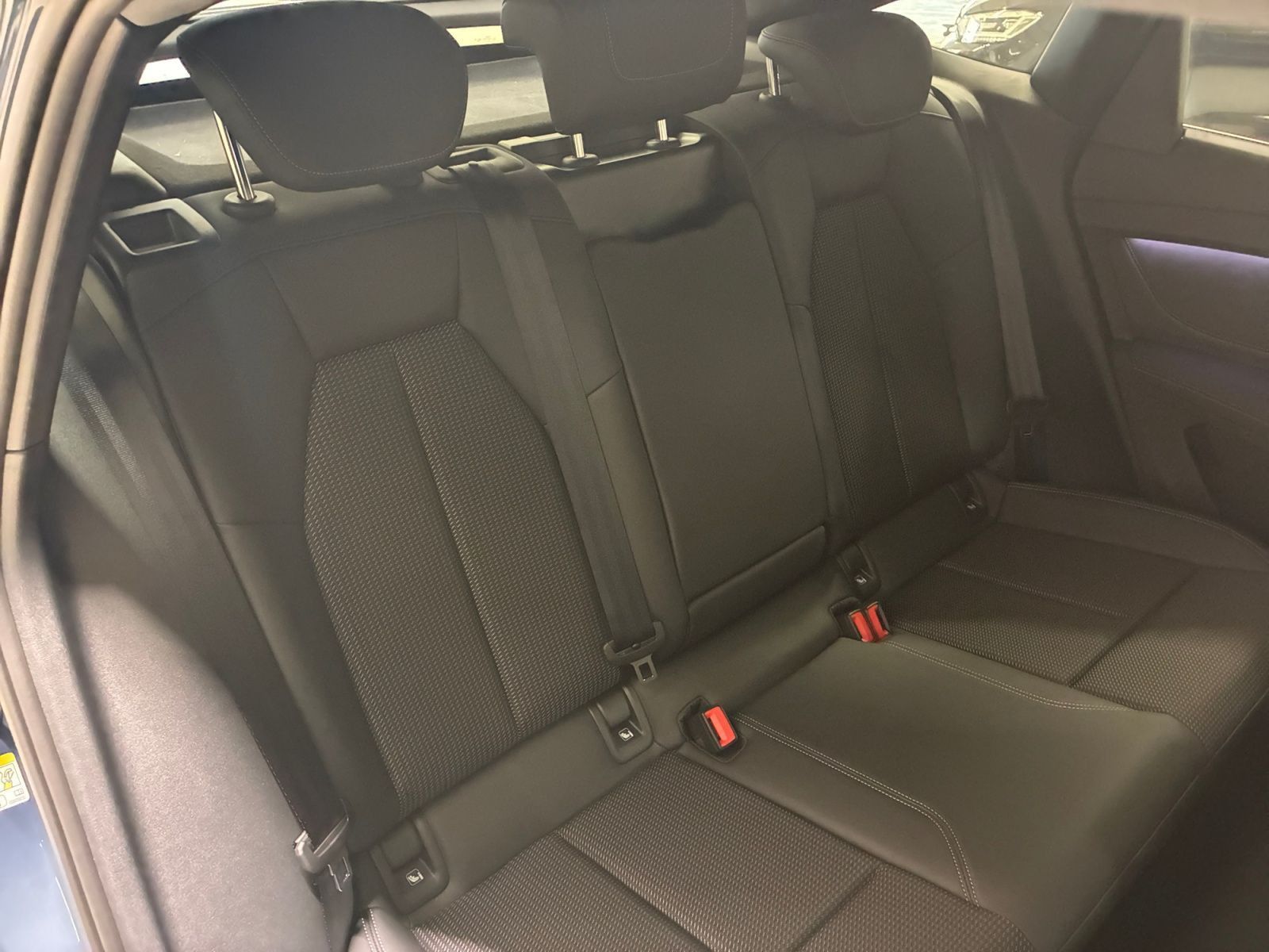 Q4 Sportback e-tron performance 210 kW