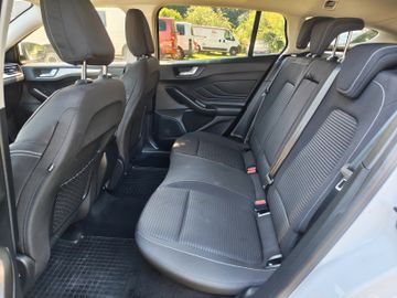 Ford Focus - 9