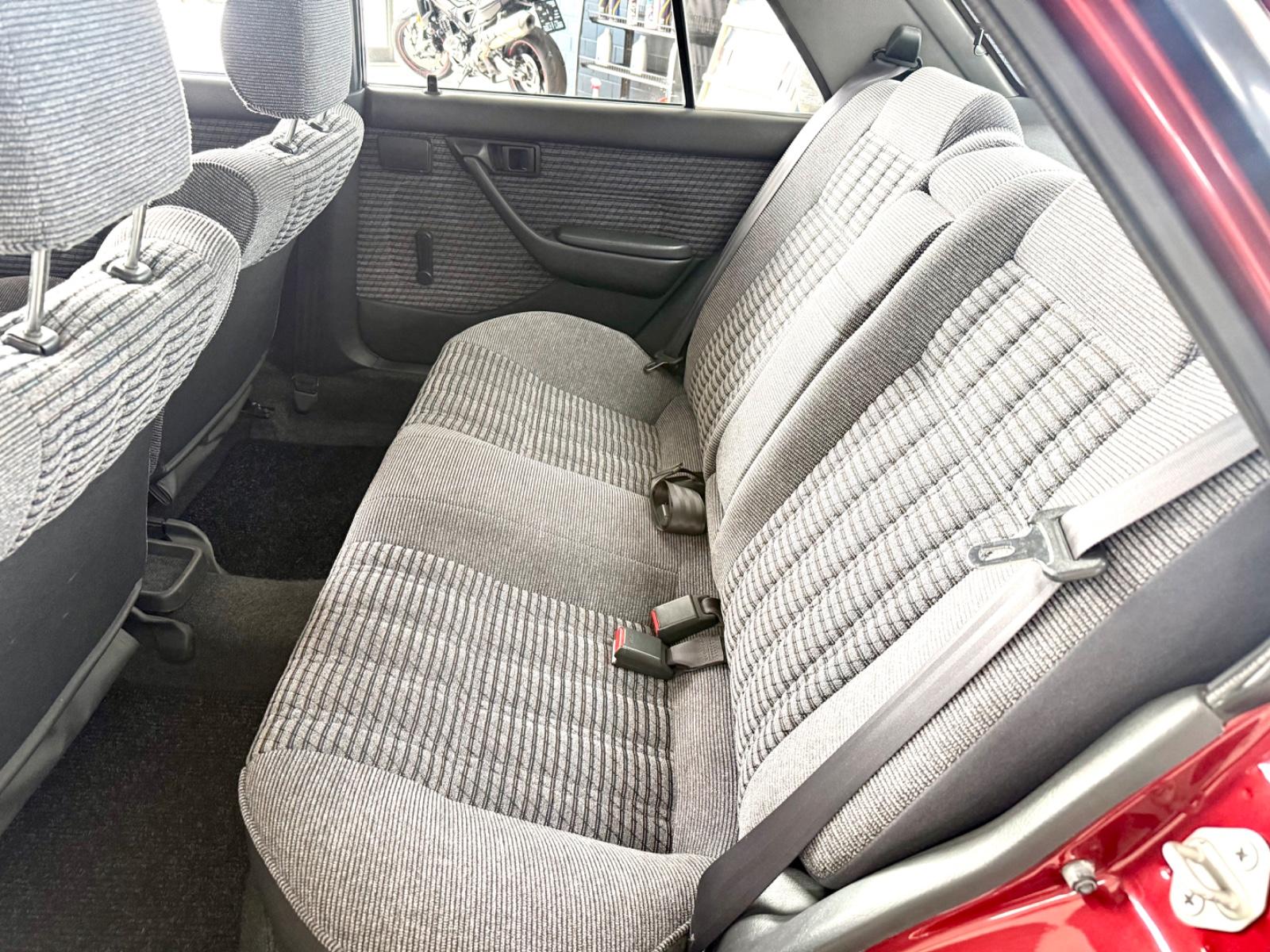 Toyota Carina 1.6 XLi Liftback