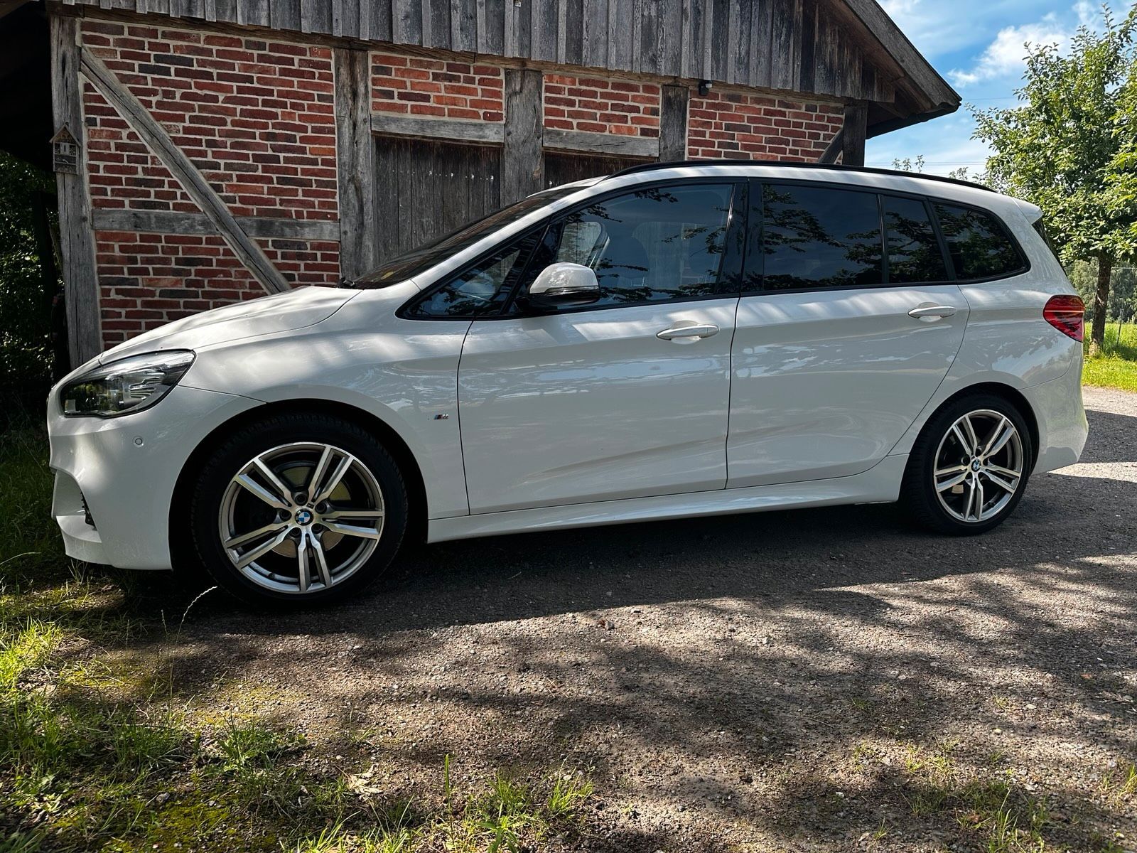BMW BMW 218d Gran Tourer, 7 Sitzer, AHK, M-Paket