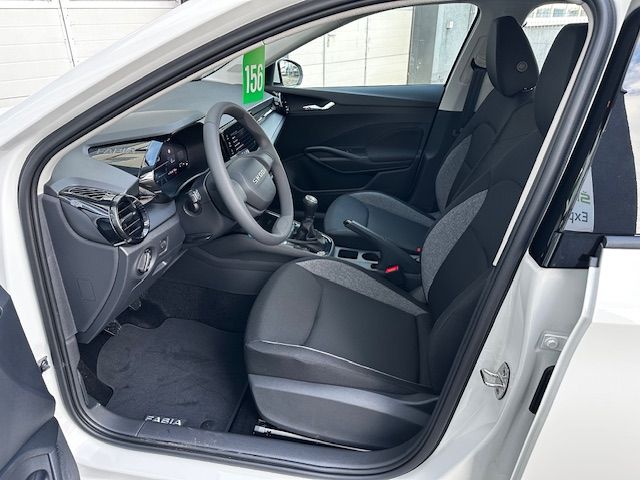 Fabia Essence PDC;CARPLAY;FSE;LED