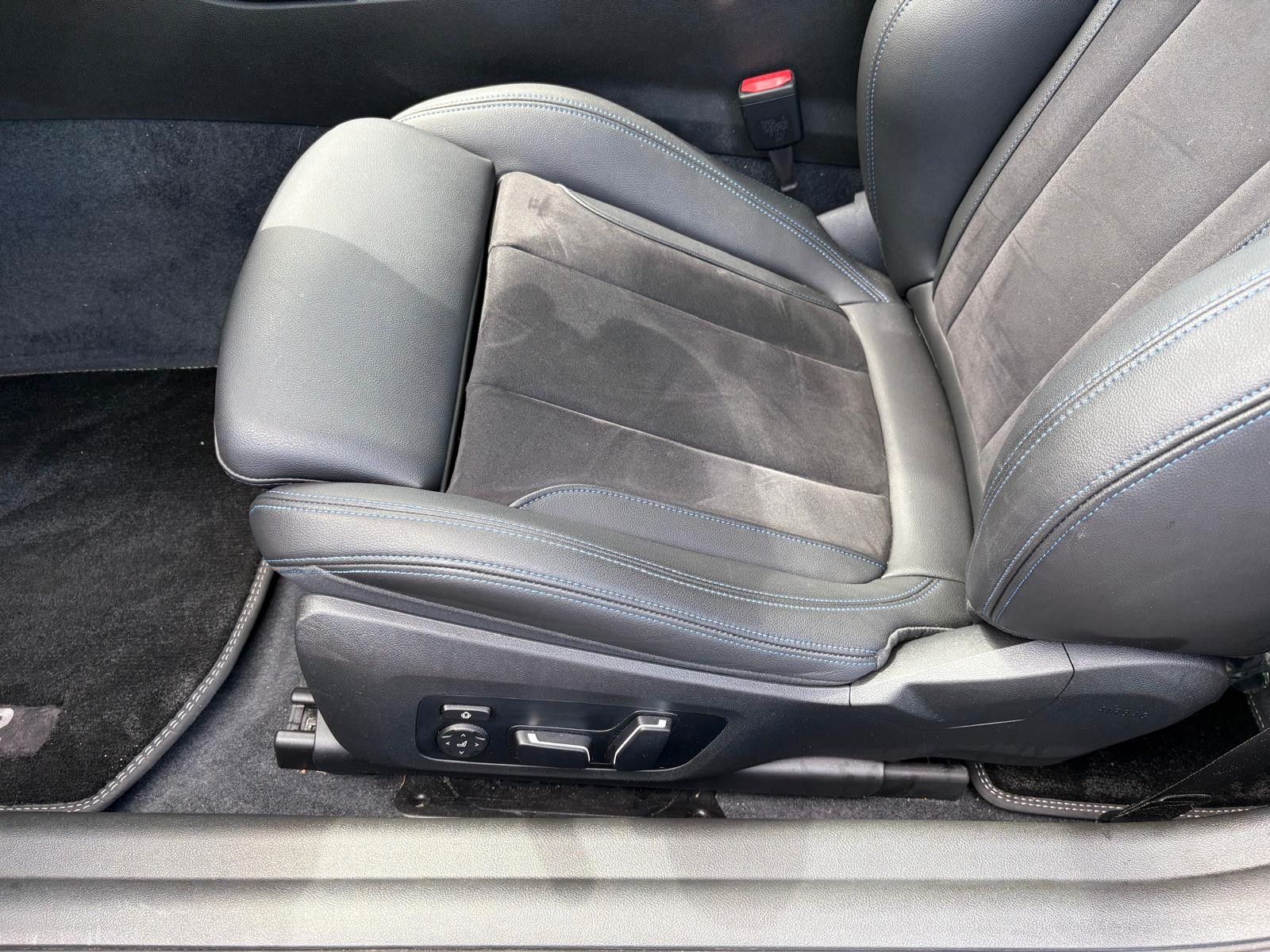 Fahrzeugabbildung BMW M2 Coupe performance, brooklyn, memory, schiebed