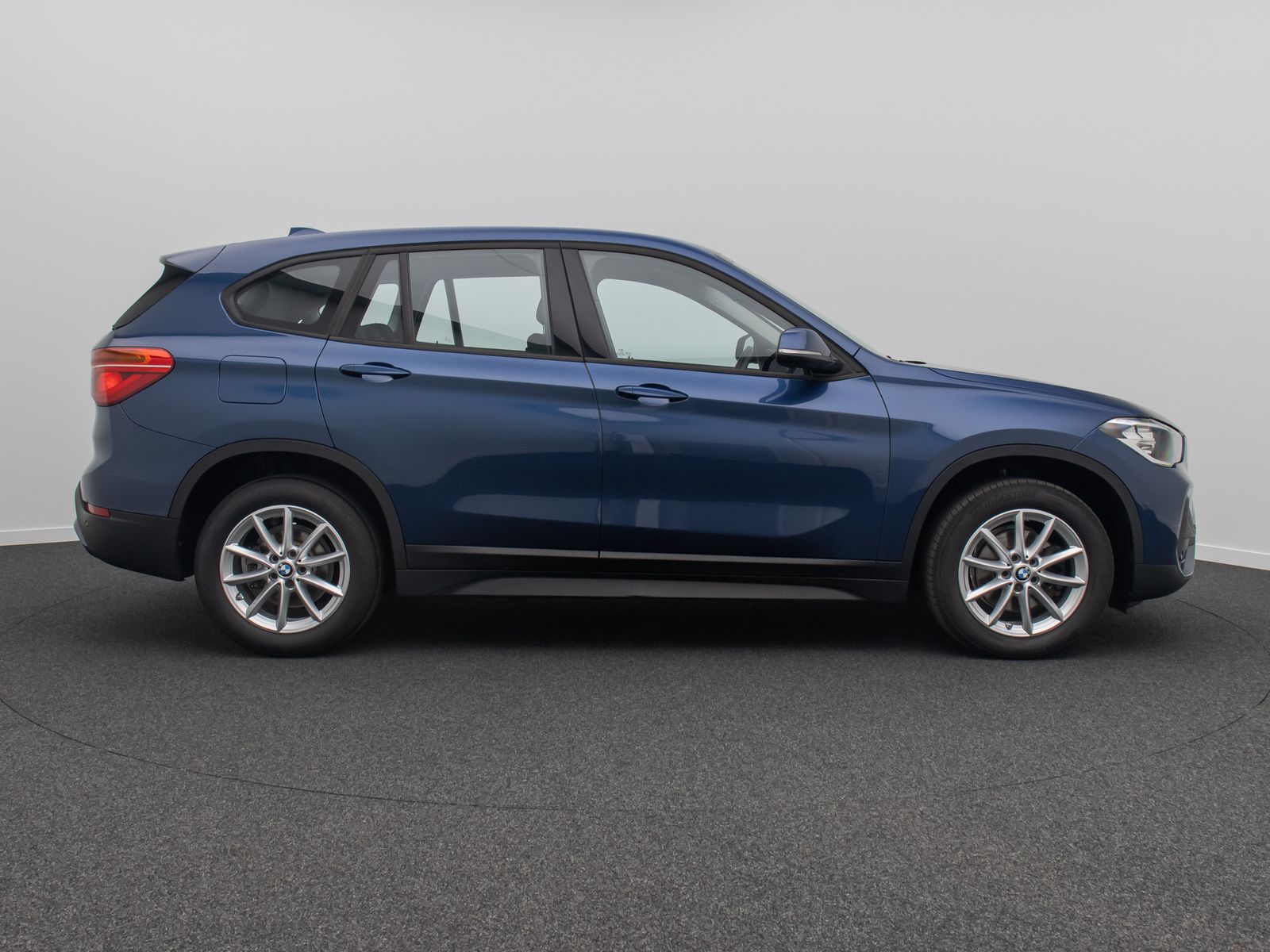 Fahrzeugabbildung BMW X1 sD18i HUD DAB Memory Alarm ParkAss Sportzitz
