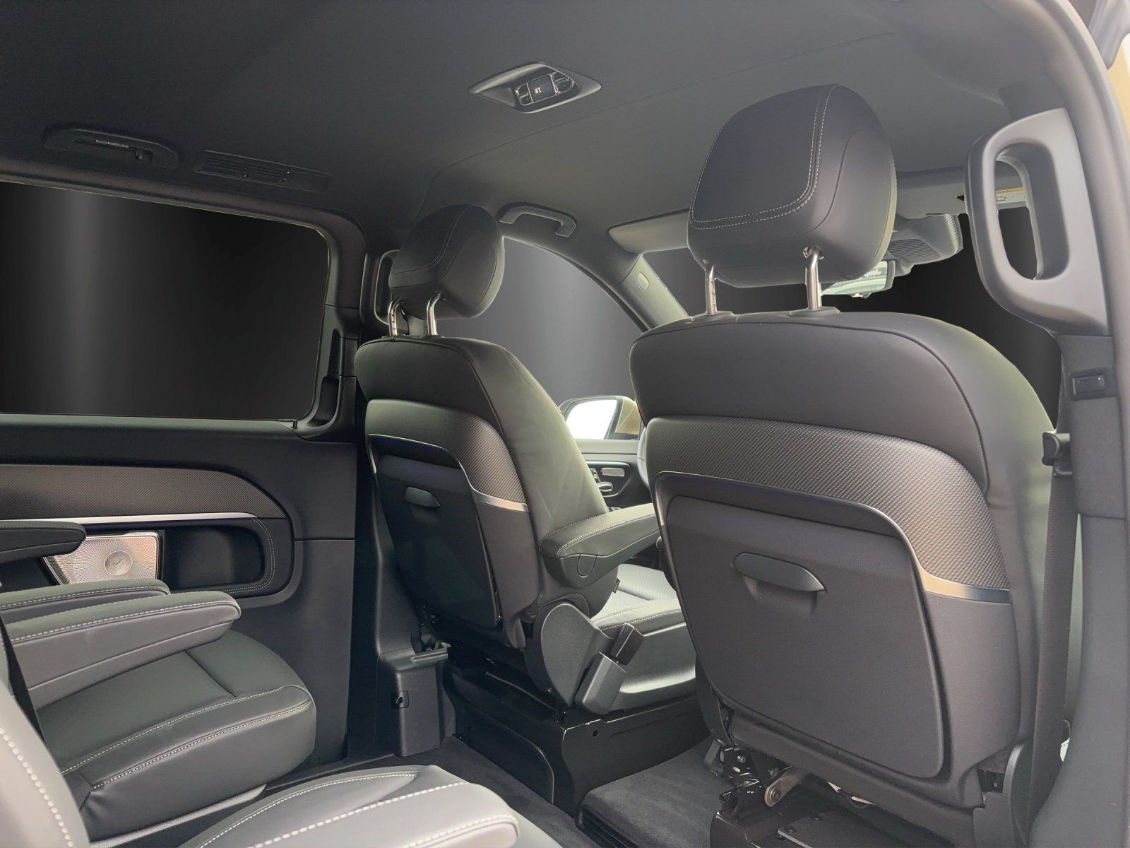 Fahrzeugabbildung Mercedes-Benz V 300 d L 4M EXCLUSIVE AMG AIRMATIC AHK Standhzg