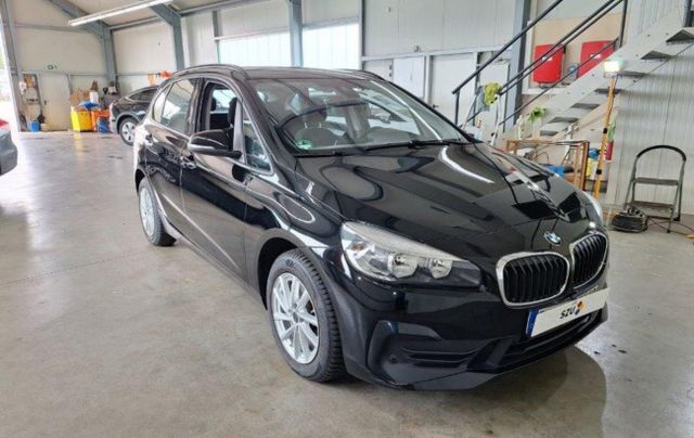 BMW 218d Active Tourer ConnectedDrive SH PDC