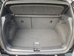 VW T-Cross R-Line 150PS DSG #AHK #kAMERA #NAVI VW T-Cross R-Line 150PS DSG #AHK #kAMERA #NAVI