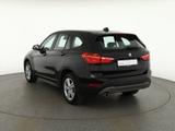 BMW X1 sDrive 18i Advantage LED Navi Sitzheizung - BMW X1 Gebrauchtwagen in Hamburg