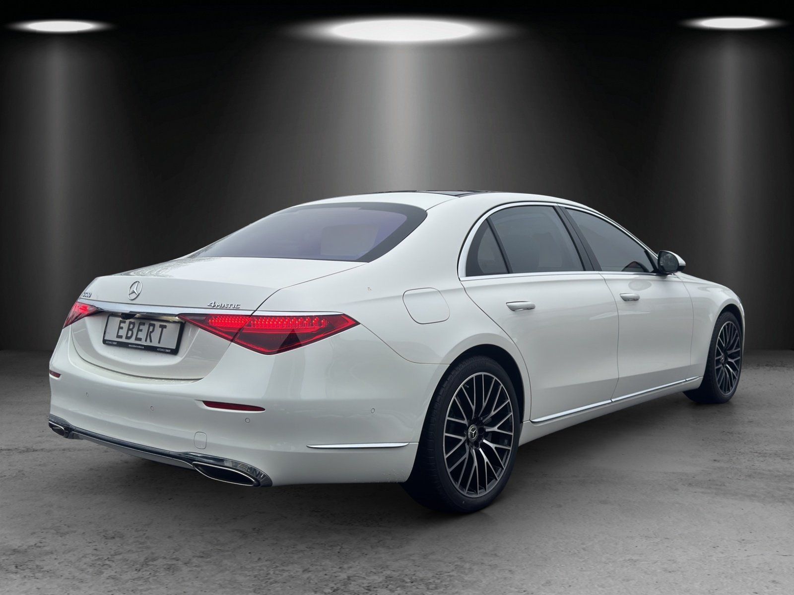 Fahrzeugabbildung Mercedes-Benz S500 4M L FirstClass 4xMassage FondTV Pano Chauf