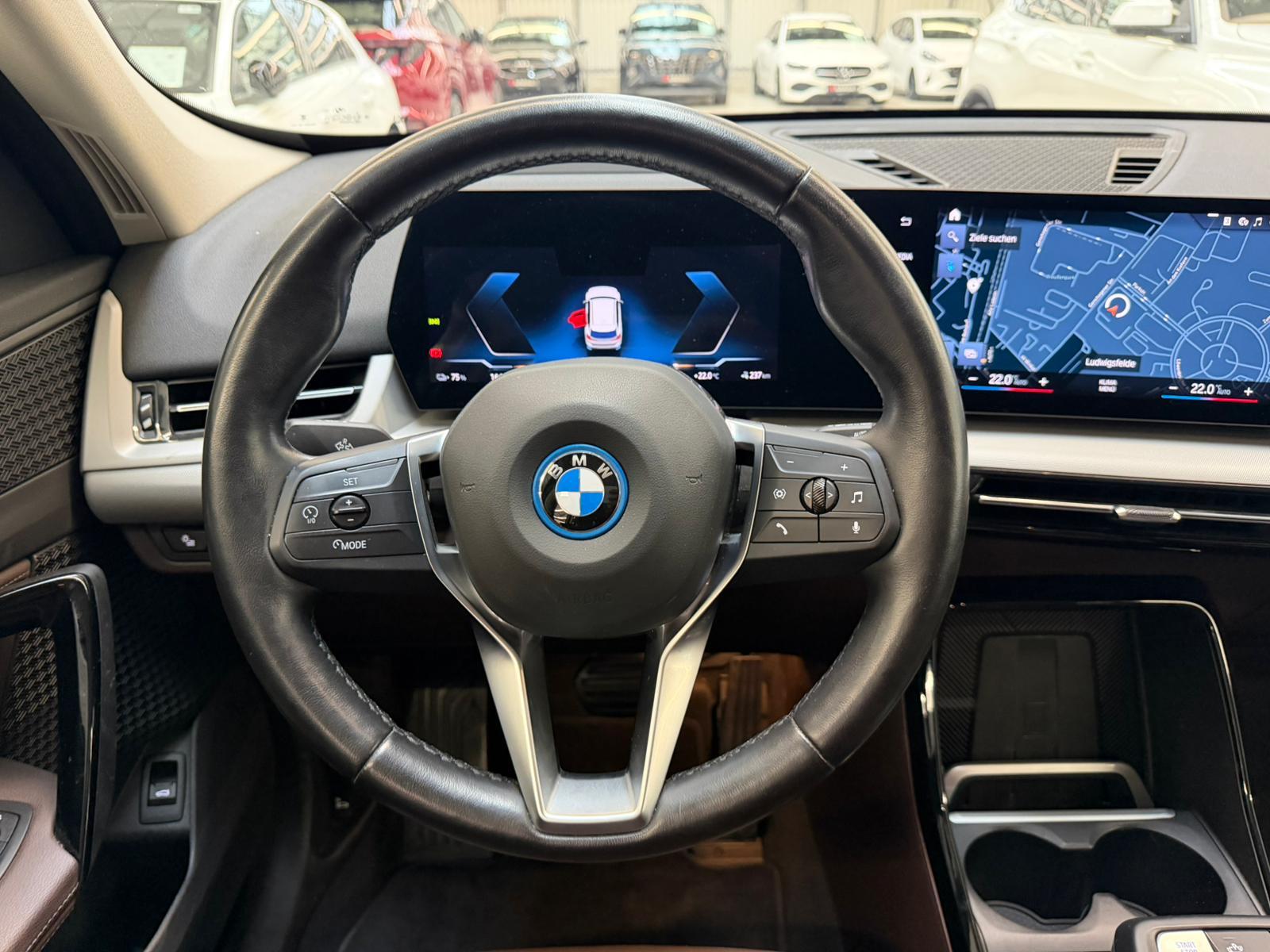 BMW iX1 xDrive30 HUD AHK LED PDC+, миниатюра 10