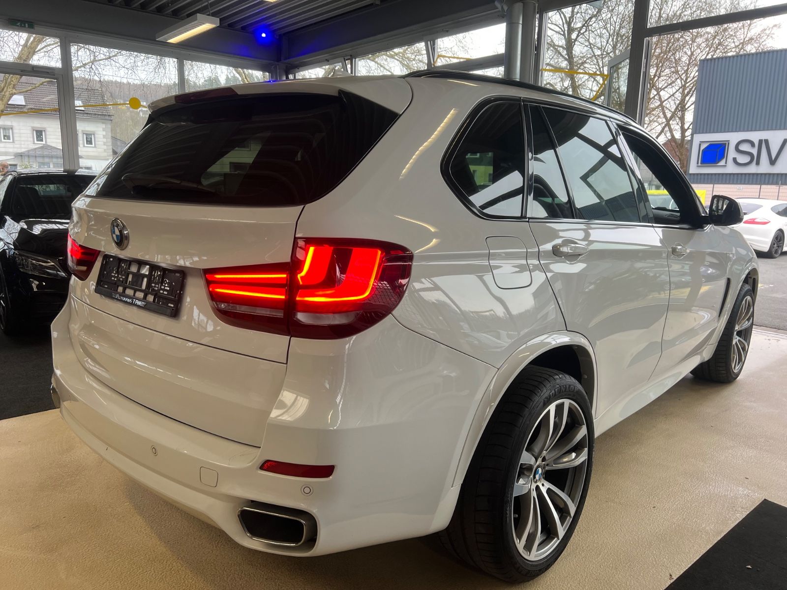 Fahrzeugabbildung BMW X5 xDrive 30 d M Sport Paket