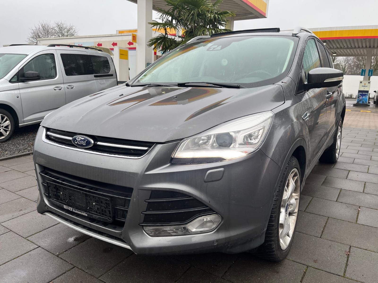 Ford Kuga Titanium Automatik.Panorama,Leder,voll
