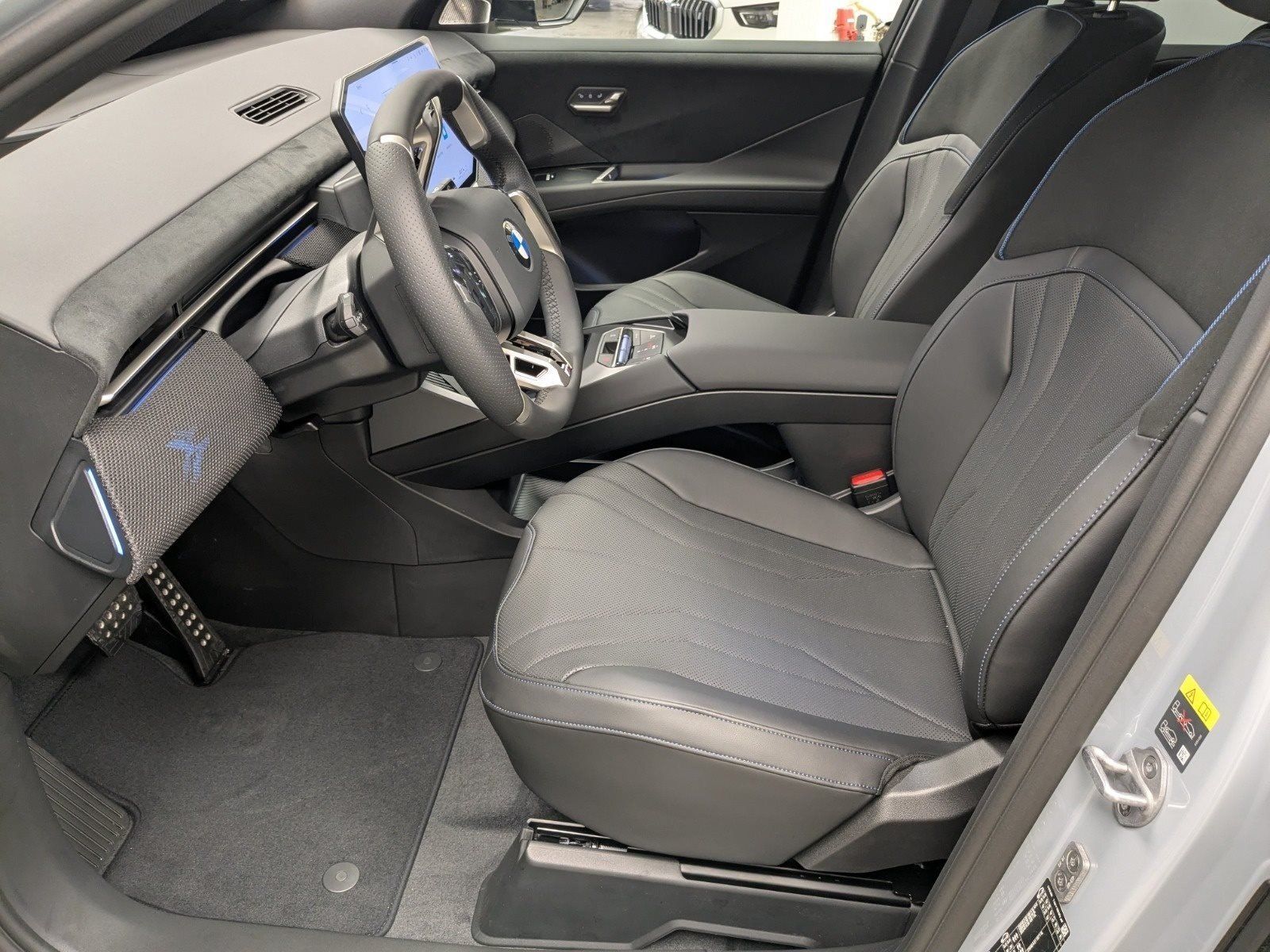 BMW iX3 - Bild 11