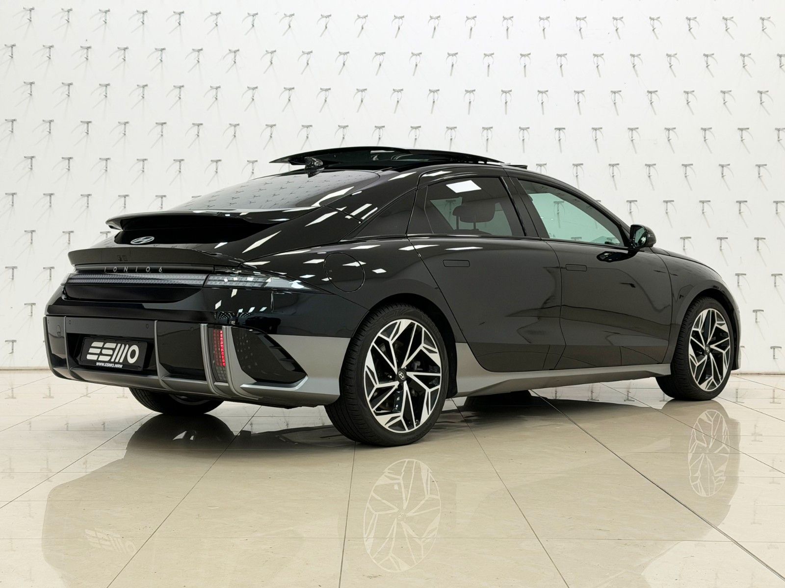 Hyundai IONIQ 6 77,4kWh 325ps 4WD Techniq /ACC/360°K/GSD imagem 3