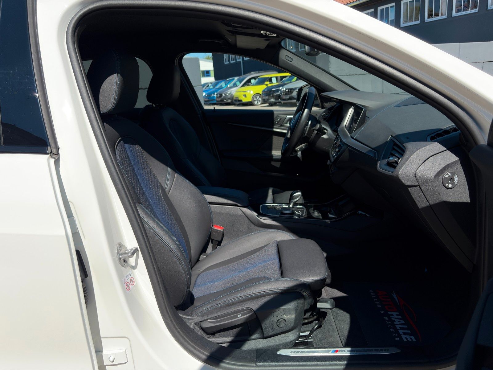 Fahrzeugabbildung BMW 120i M Sport 2-Z Klima H&K KZG ACC LEDER CAM LHZ