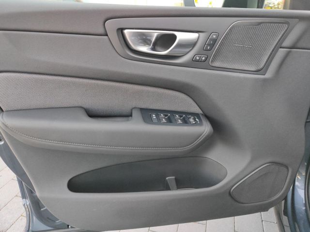 VOLVO XC 60 (Bild 17 von Array)