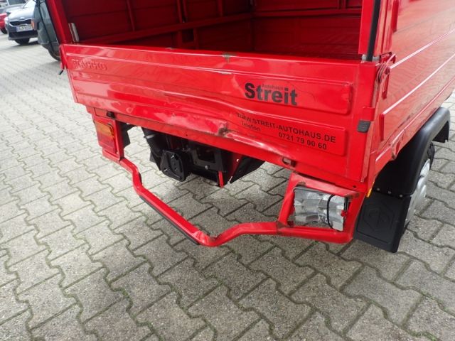 Fahrzeugabbildung Piaggio Ape 50 Kasten rot, 25kmh Version Lieferung in ga