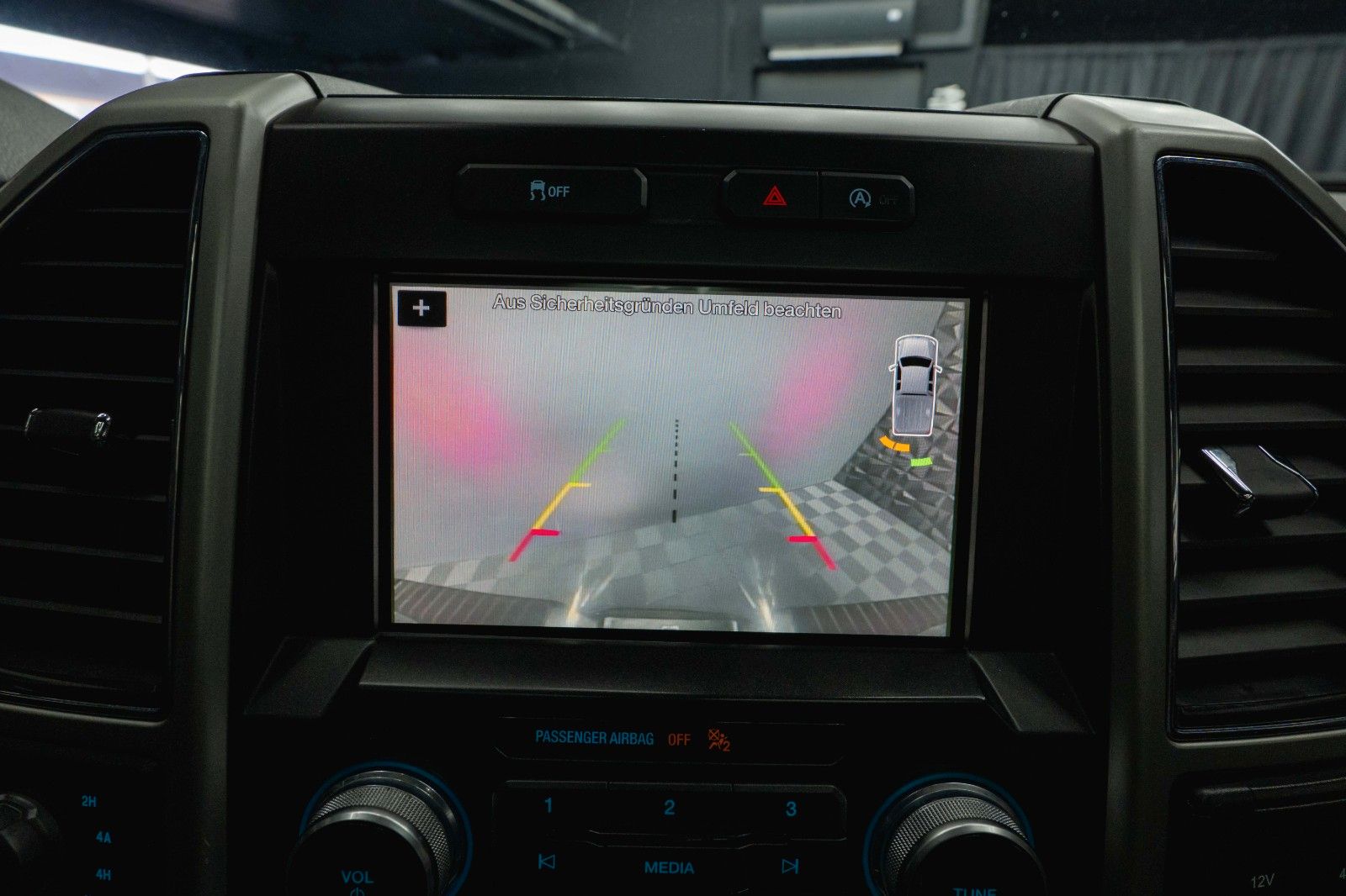 Fahrzeugabbildung Ford F150 3.5L V6 4x4 Offroad RAPTOR LARIAT LaChanti