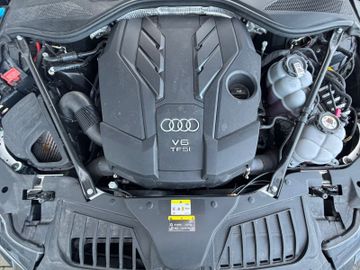 Audi A8 - 7