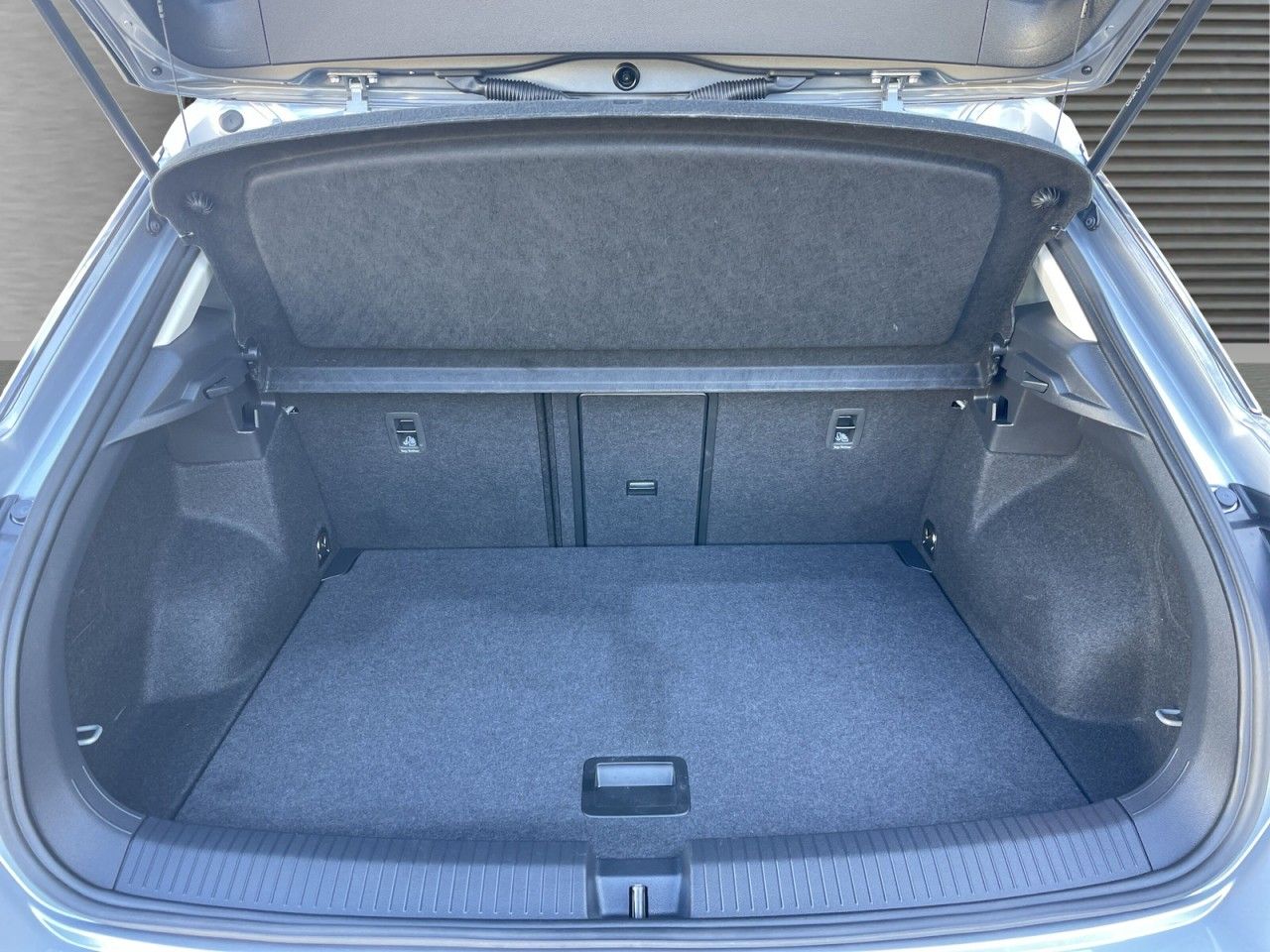 Volkswagen T-Roc - Bild 8