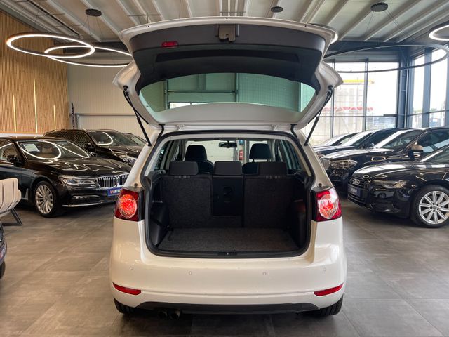 Volkswagen Golf Plus VI Match *TEILLEDER*NAVI*SZHZ*PDC*