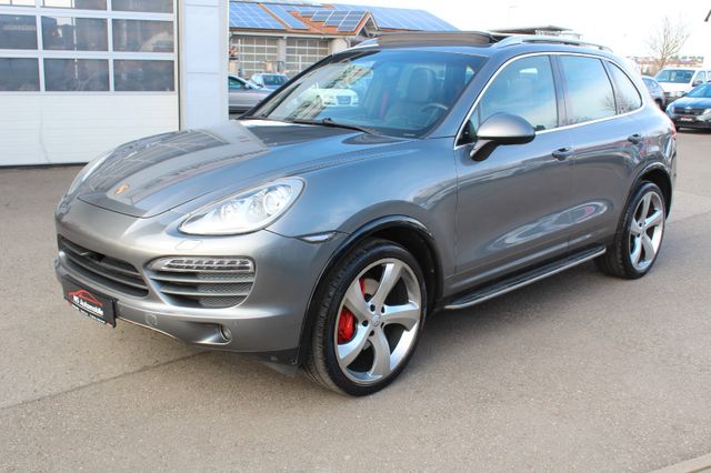 Porsche Cayenne S 4.8 V8Fond Enter. Kamera_Pano_Bose_22"