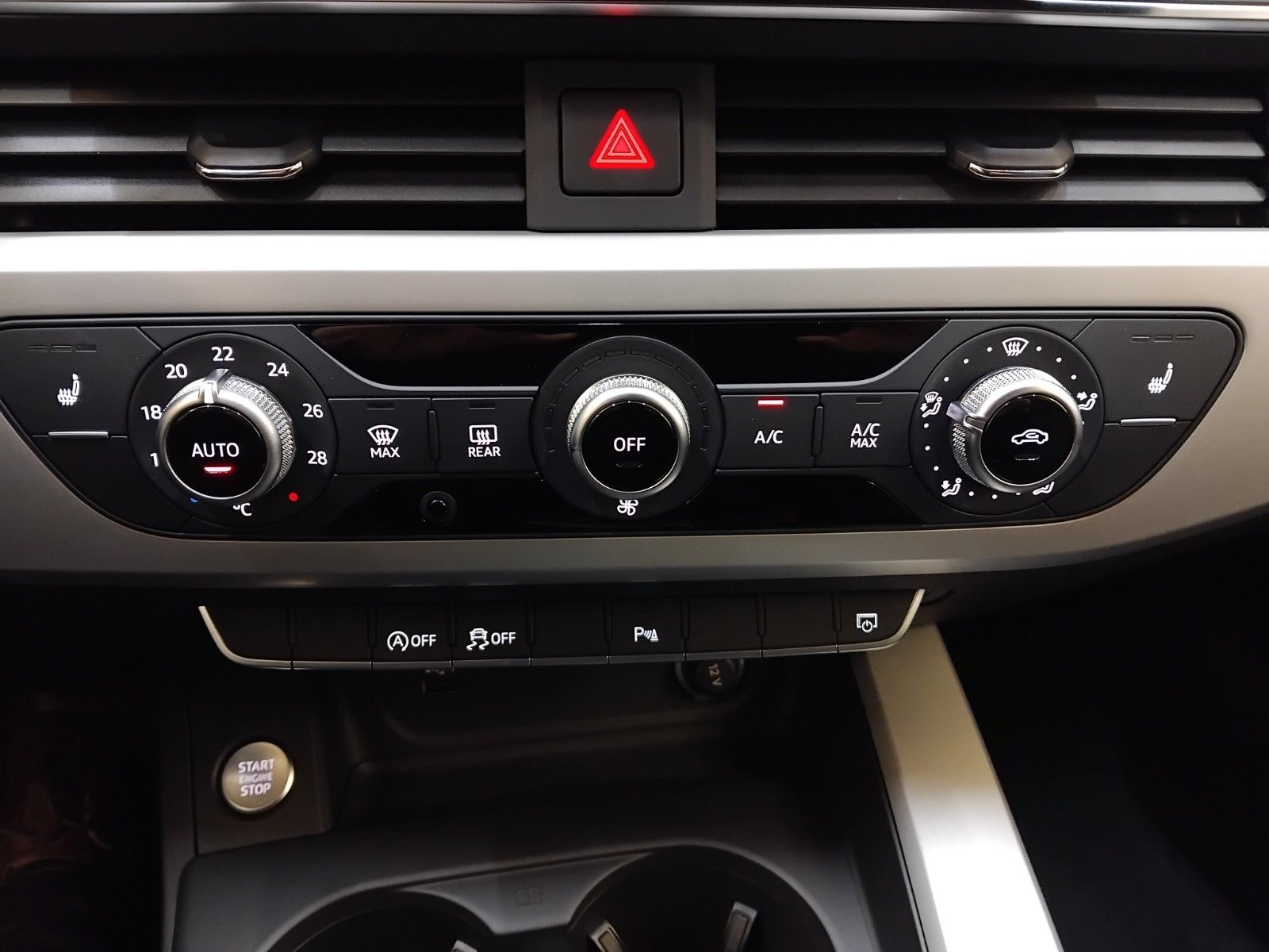 Audi A4 (05/2023, Diesel)