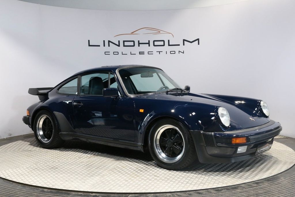 Porsche 930