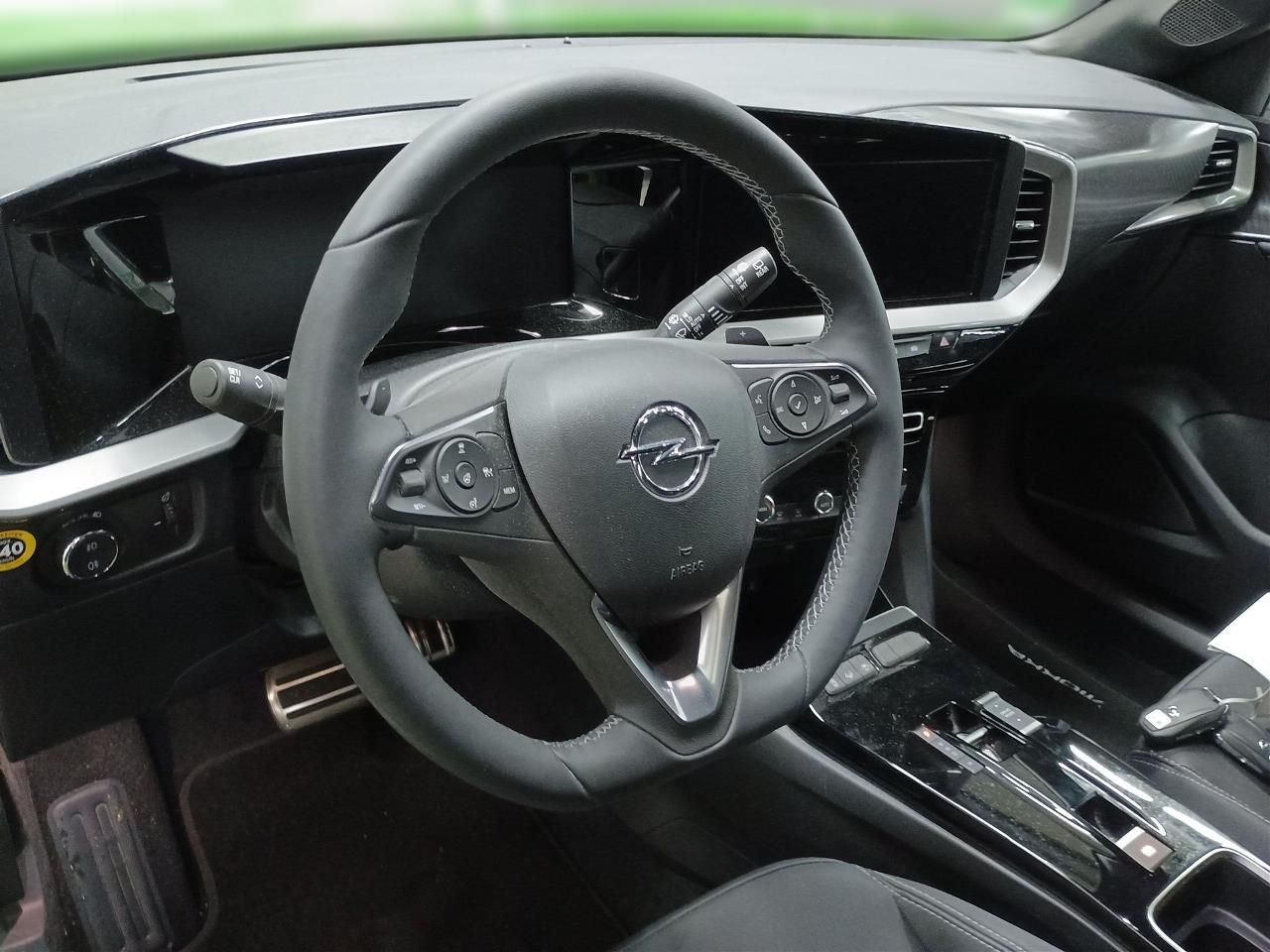 Fahrzeugabbildung Opel Mokka 1.2 Turbo Ultimate AT+Navi+Sitzhzg+Keyless