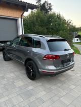 Volkswagen Touareg 3.0 V6 TDI SCR Tiptr. Terr. Tech Exe... - gebrauchte VW Touareg aus dem Jahr 2016