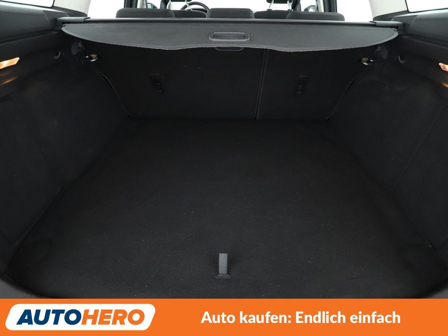 Ford Focus 1.0 EcoBoost Business*NAVI*TEMPO*PDC*SHZ*