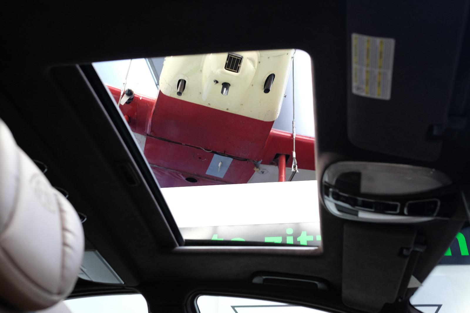 Car Image 28