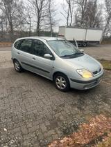 Renault Megane Scenic Top Zustand - gebrauchte Renault Megane aus dem Jahr 2002