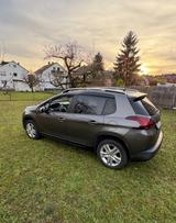 Peugeot 2008 Active PureTech 110 riesiges Glasdach - Peugeot 2008 von privat