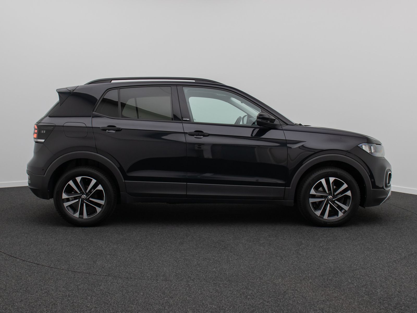 Fahrzeugabbildung Volkswagen T-Cross United ACC FahrAssist DAB Navi ParkAssis
