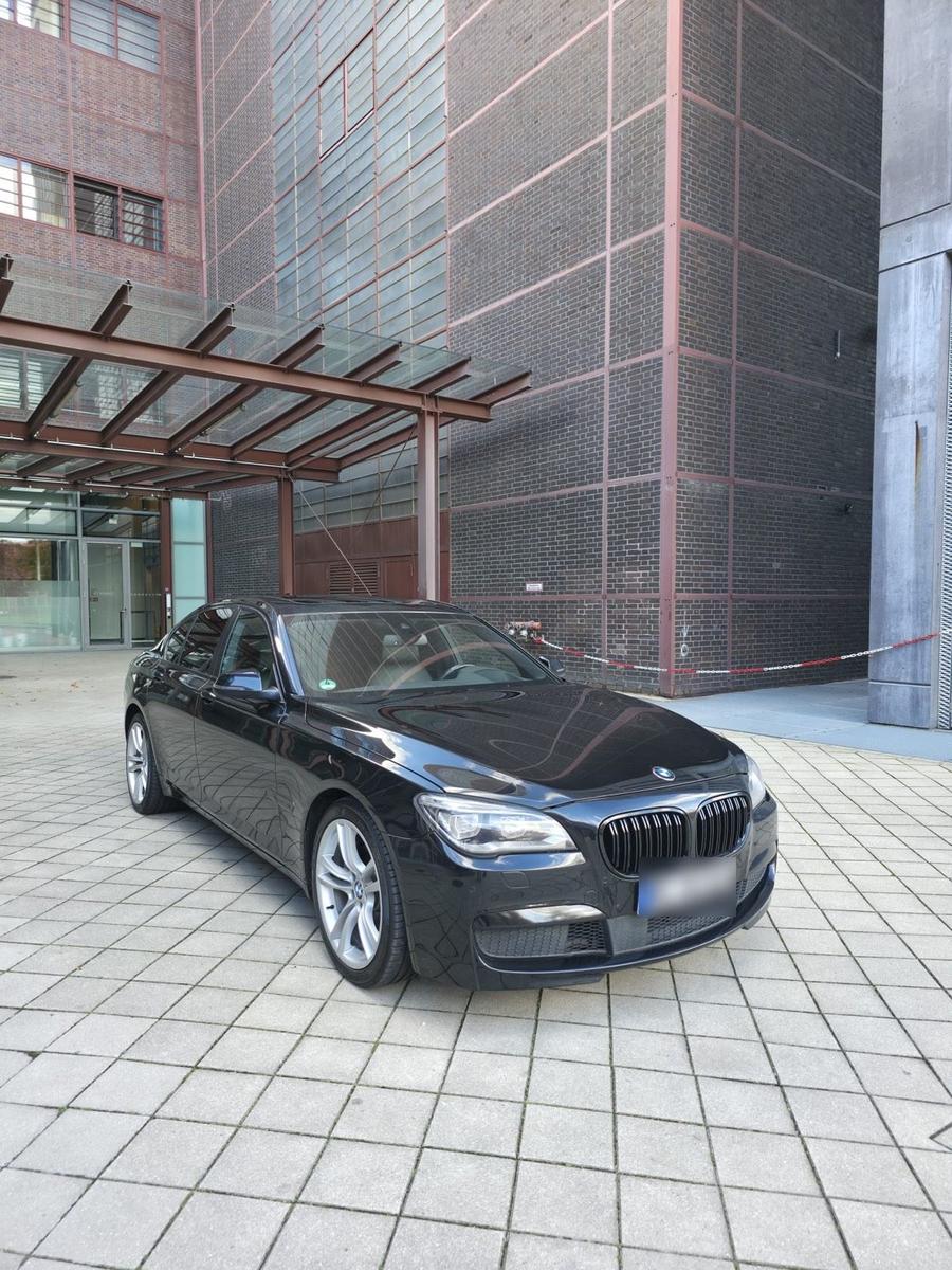 BMW 730
