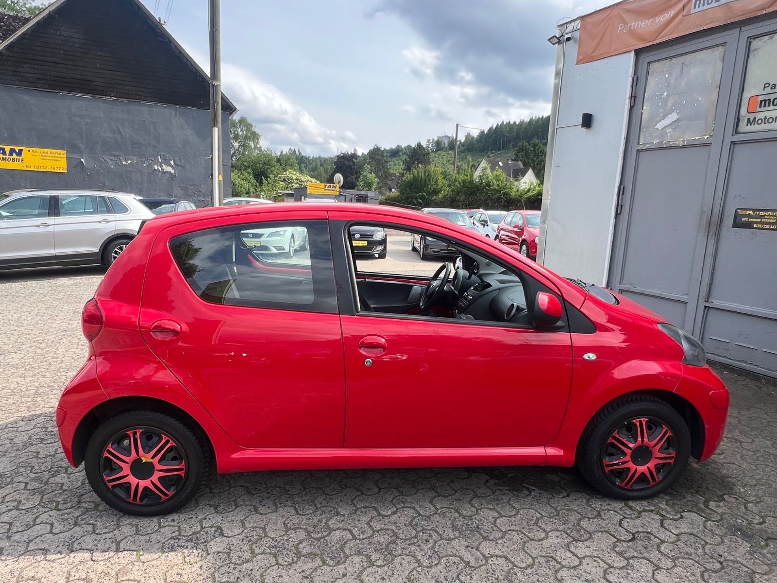 Fahrzeugabbildung Toyota Aygo AYGO *TÜV & ÖLWECHSEL NEU*
