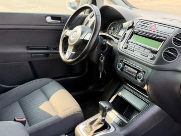 Volkswagen Golf - 8