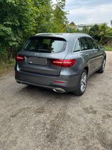 Mercedes-Benz GLC 220 d 4MATIC Autom., AMG Kit, AHK bis 2,5t - Mercedes-Benz GLC 220 in Kiel