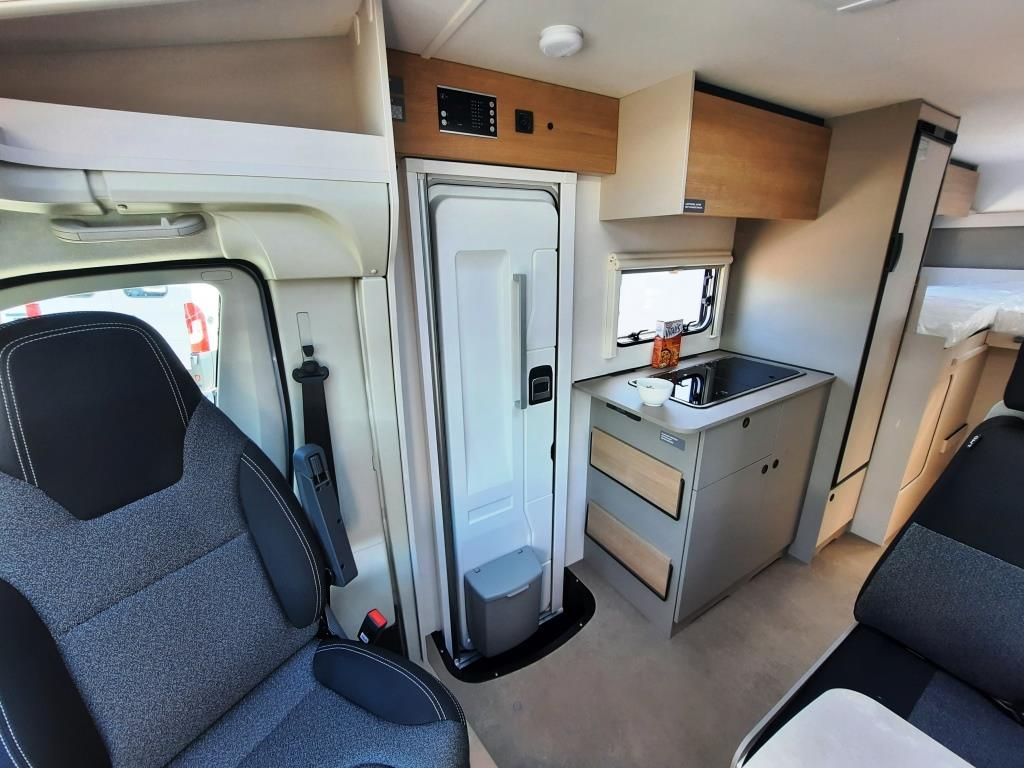 Fahrzeugabbildung LMC Tracer V 670 Verfüg./Sparen Sie 8.581,- €