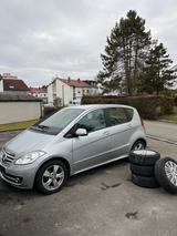 Mercedes-Benz A 180 BlueEFFICIENCY -