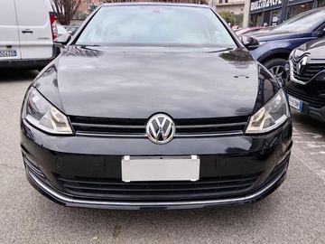 Volkswagen Golf - 9