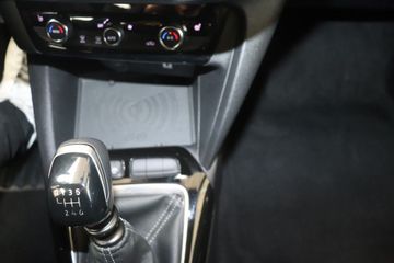 Fotografie 16 des Opel Corsa 1.2 Direct Injection Turbo GS