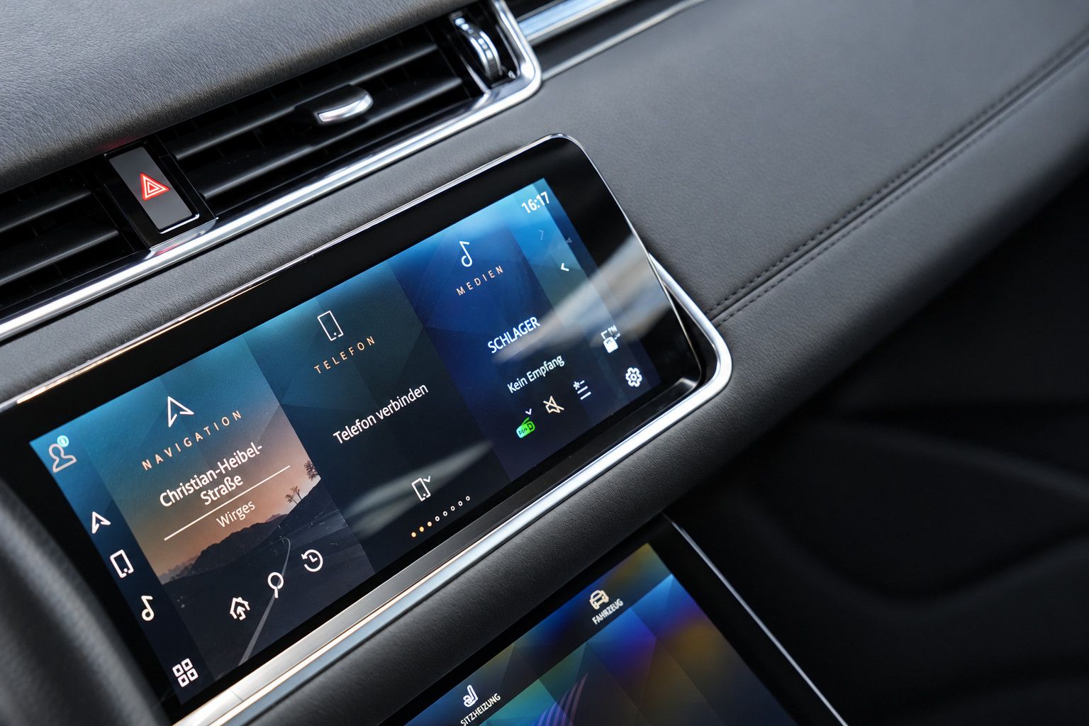 Fahrzeugabbildung Land Rover Range Rover Evoque SE *Meridian*Kamera*Memory