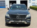 Mercedes-Benz ML 250 CDI BlueTec 4Matic *Leder *Panorama *Navi - graue Mercedes-Benz ML 250