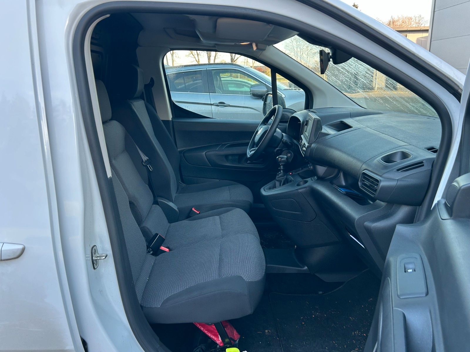 Fahrzeugabbildung Fiat Doblo Kastenwagen L1 1.5 BlueHDi 75 kW Unfall