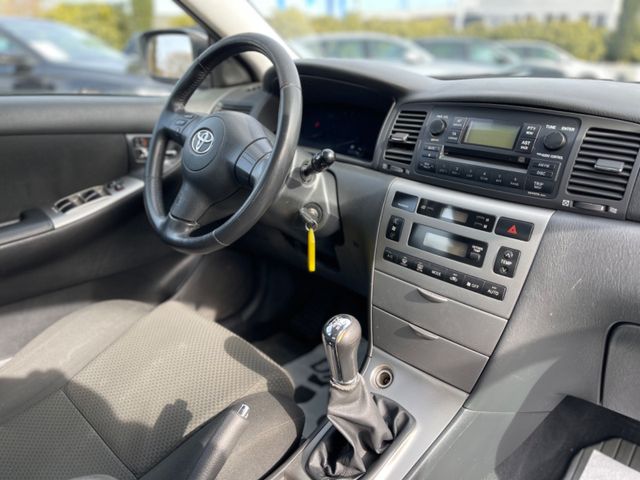 Toyota Corolla  2.0 D-4D Sol / Compact