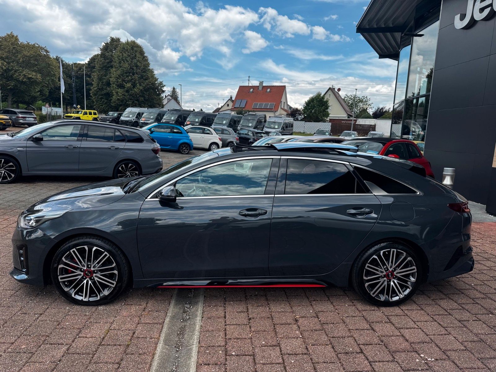 Fahrzeugabbildung Kia ProCeed GT 204PS Automatik Navi Glasdach Kamera