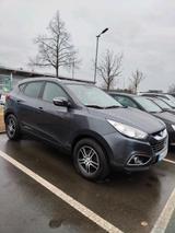 Hyundai IX 35, Automatik - Hyundai ix35 in Nürnberg