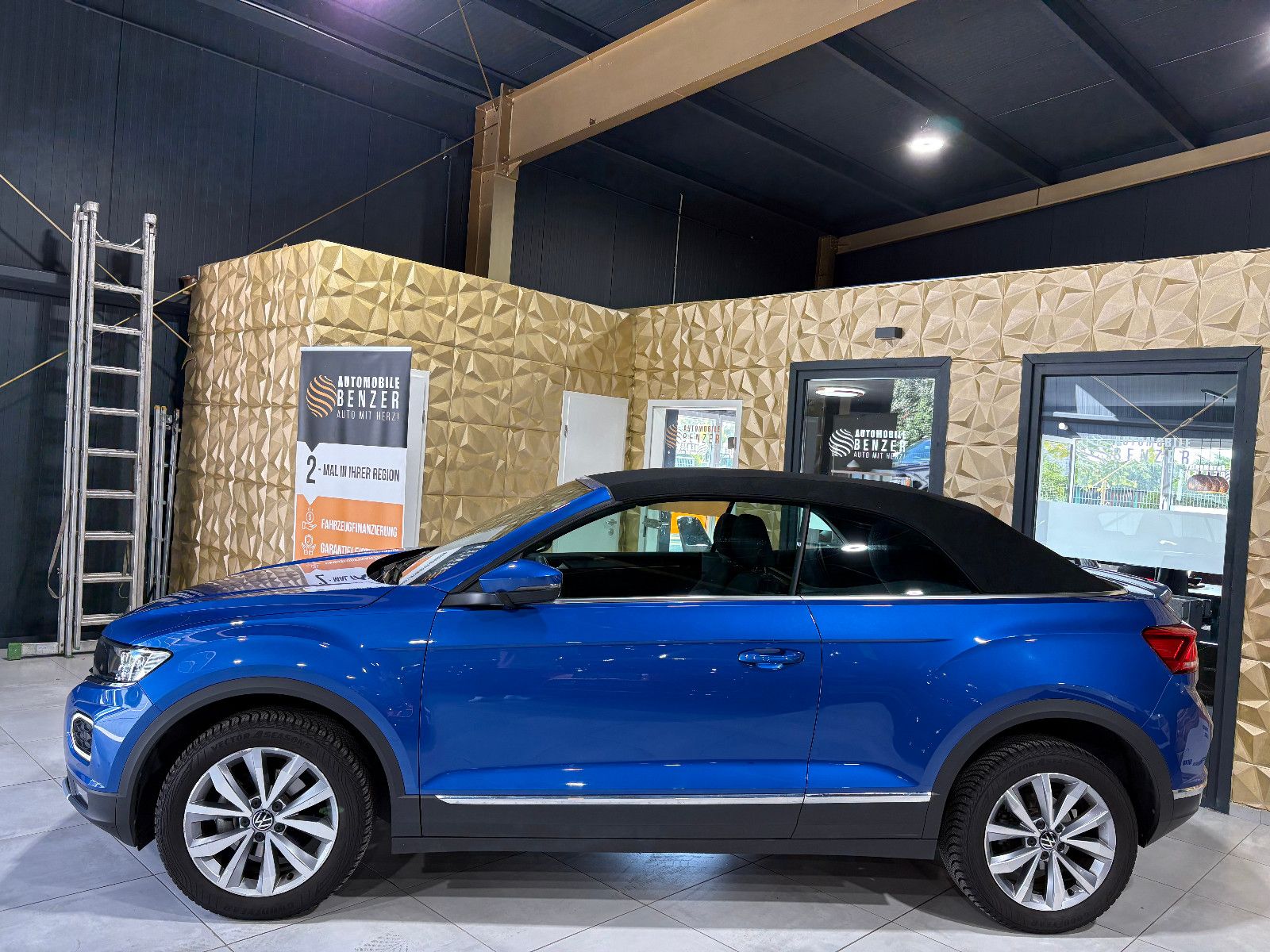 Fahrzeugabbildung Volkswagen T-Roc Cabriolet TSI/APPLE/PDC/ACC/NAVI/SHZ/TOTWI